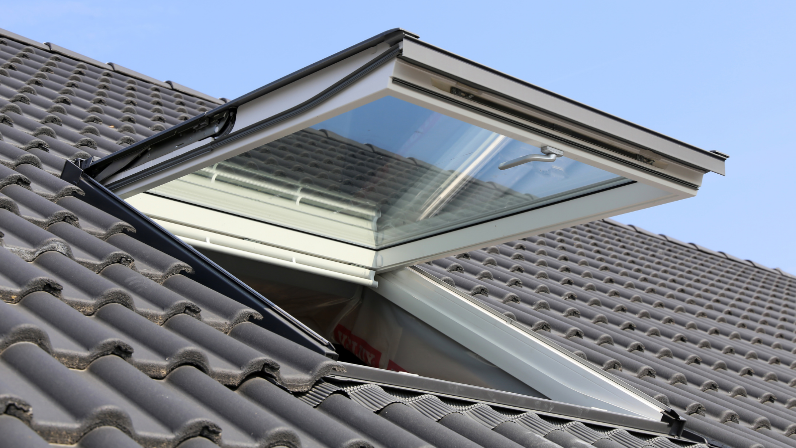 The Benefits of Roof Windows and Skylights